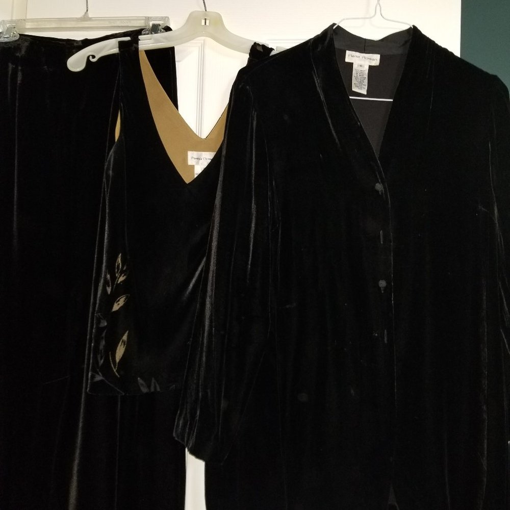 Rena Rowan 4pc Velvet Holiday Outfit